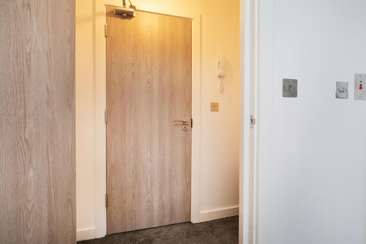 Hoemli Smart City Centre Apartment レスター エクステリア 写真