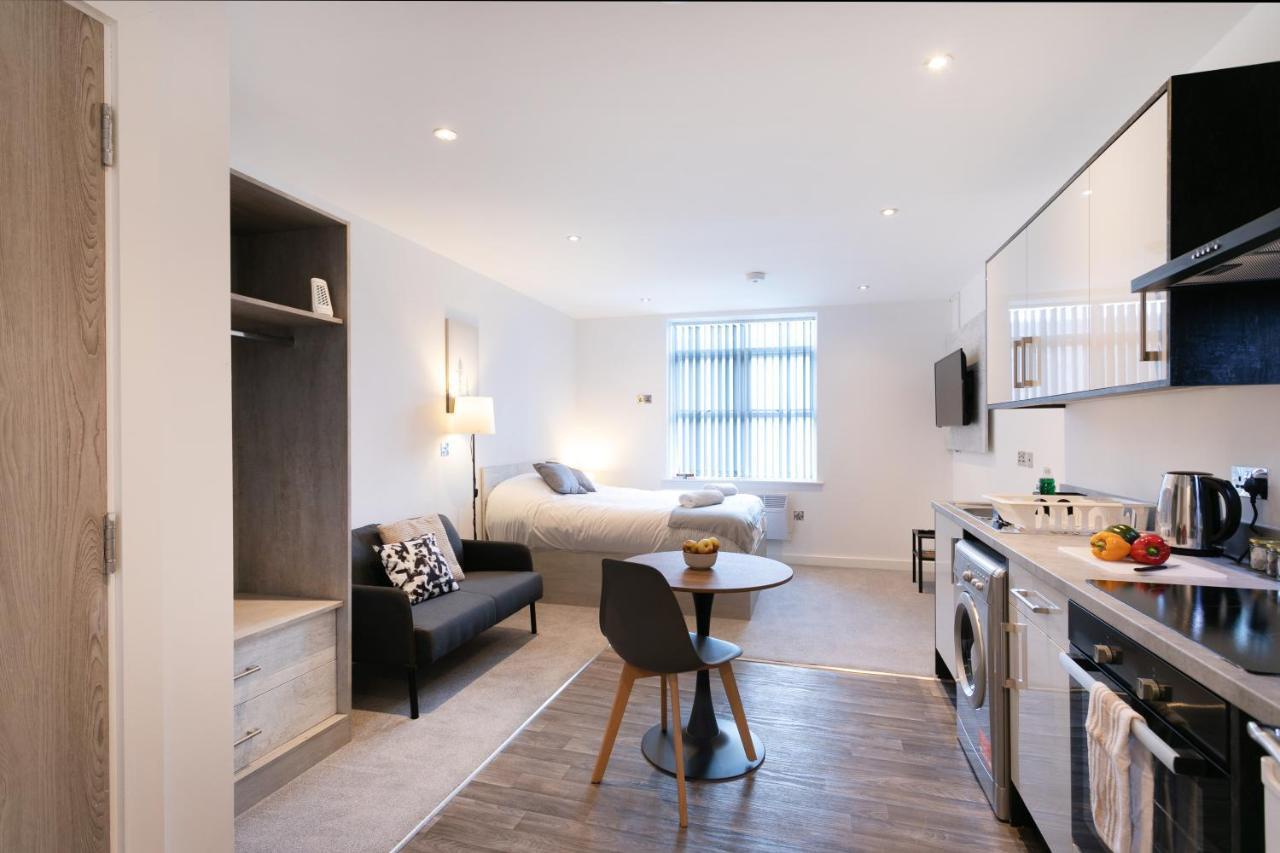 Hoemli Smart City Centre Apartment レスター エクステリア 写真