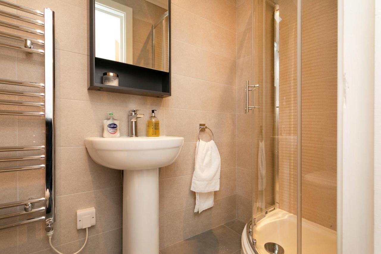 Hoemli Smart City Centre Apartment レスター エクステリア 写真