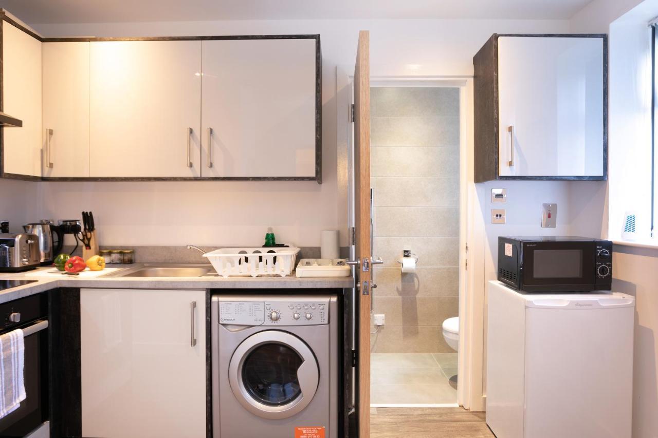 Hoemli Smart City Centre Apartment レスター エクステリア 写真